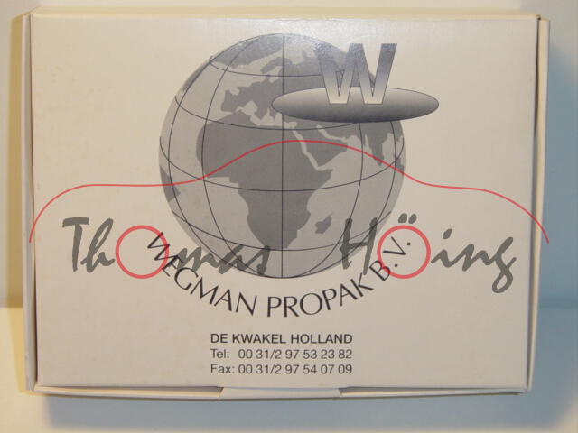 00002 WEGMAN Mercedes 500 SEC (Baureihe C 126), Modell 1981-1985, silbergraumetallic, Verglasung rauch, B4, WEGMA