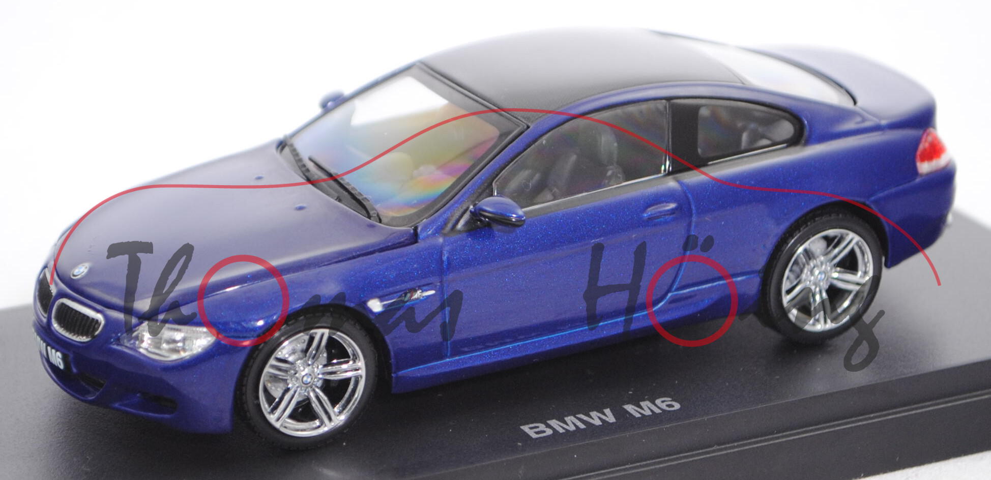 BMW M6 Coupé (1. Gen., Vor-Facelift, E63, Modell 2005-2007), tiefseeblau met., Kyosho, 1:43, PC-Box