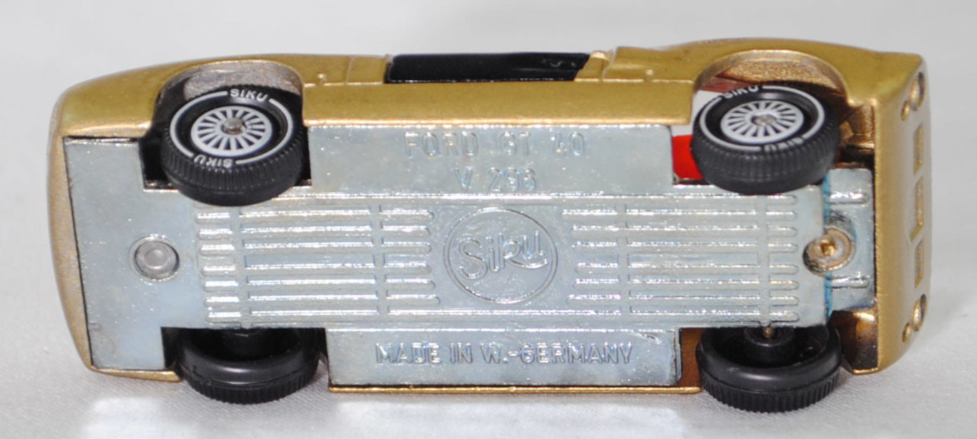 00005 Ford GT40 (Mk I bzw. Mark 1, Modell 1965-1967), Karosserie goldmetallic, Türen schwarz, Bpr. V 296 / W-Germ, Verglasung klar, R11 gerillt, SIKU SUPER, 1:57, m