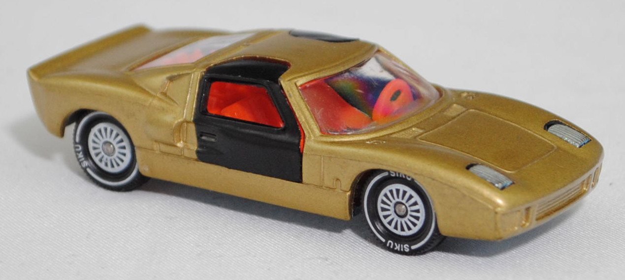 00005 Ford GT40 (Mk I bzw. Mark 1, Modell 1965-1967), Karosserie goldmetallic, Türen schwarz, Bpr. V 296 / W-Germ, Verglasung klar, R11 gerillt, SIKU SUPER, 1:57, m