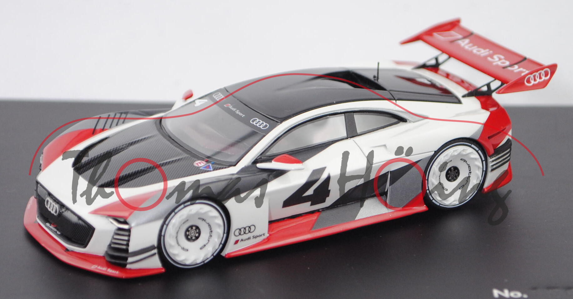 Audi Vision Gran Turismo, weiß, Vorstellung 09.04.2018, Looksmart Models, 1:43, Werbebox, limitiert