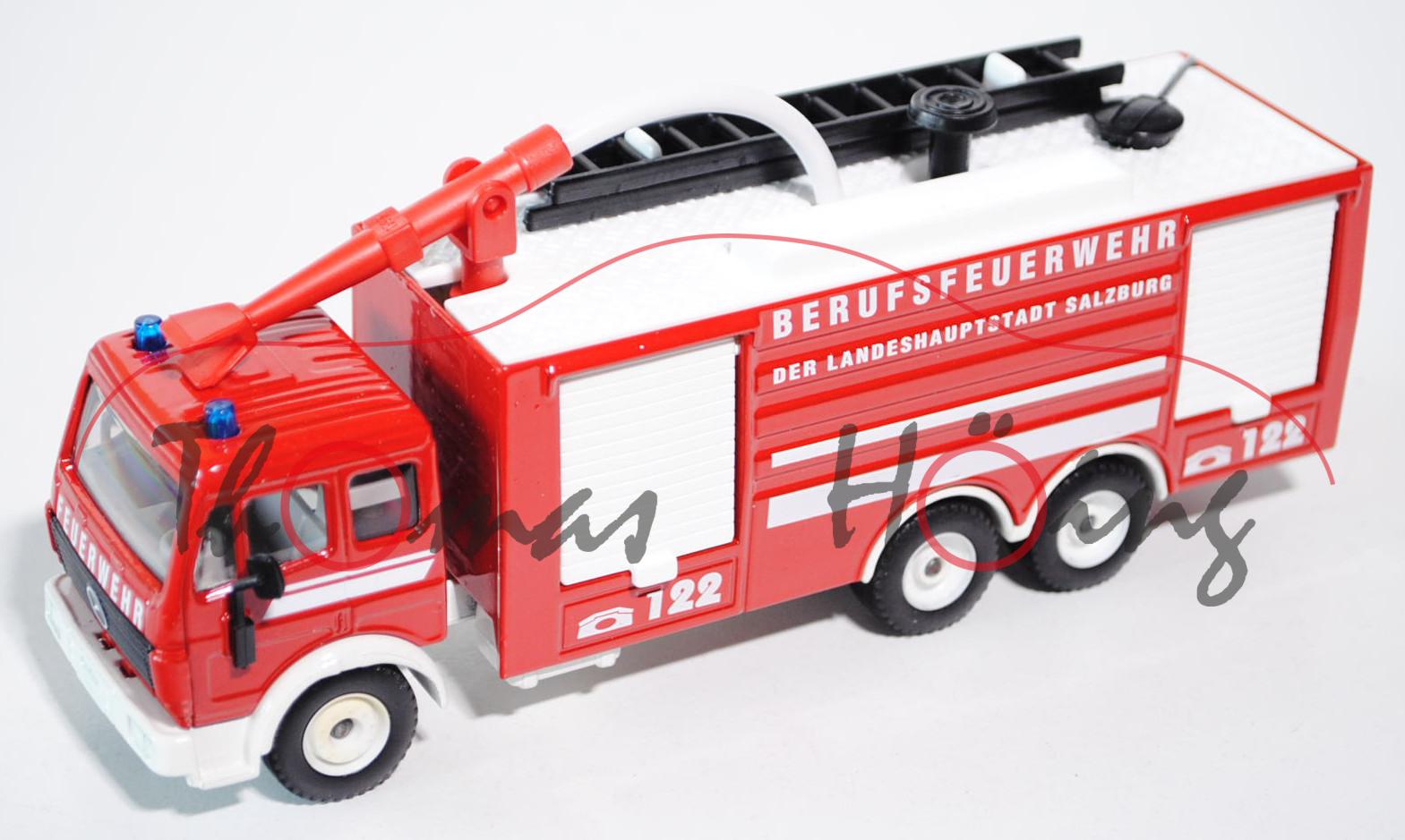 03800 Mercedes SK Tanklöschfahrzeug, verkehrsrot/cremeweiß, BERUFSFEUERWEHR  / DER LANDESHAUPTSTADT 