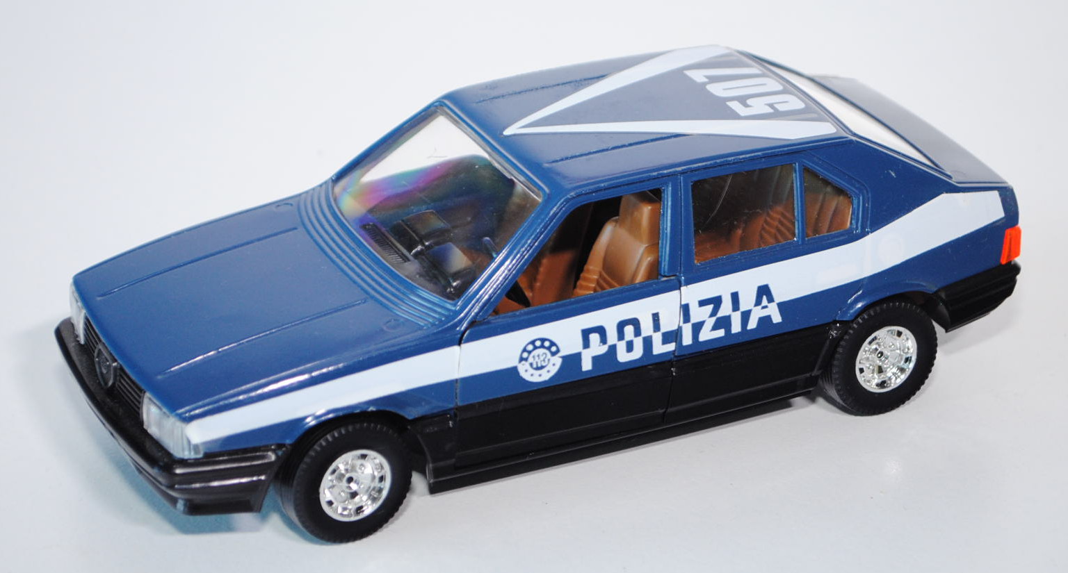 Alfa Romeo 33 POLIZIA, Modell 1988, grünblau/schwarz, POLIZIA / 507, Türen zu öffnen, mit Lenkung, B