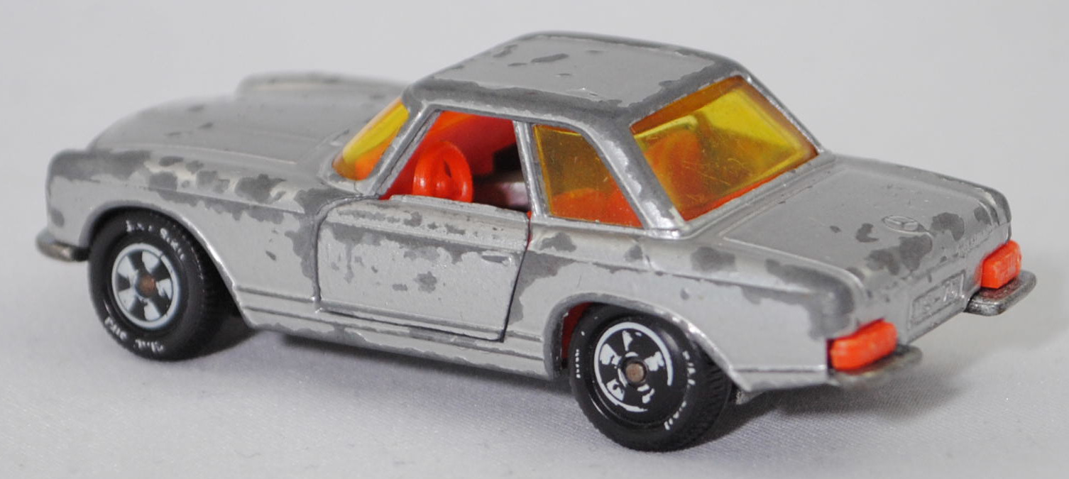 00004 Mercedes-Benz 280 SL (W 113, Baumuster 113.044, Pagode, Modell 1968-1971) mit Hardtop (Coupédach), silber, Bpr. V 302, Germ, Verglasung gelb, R10 weiß, SIKU SUPER, 1:60, vsc