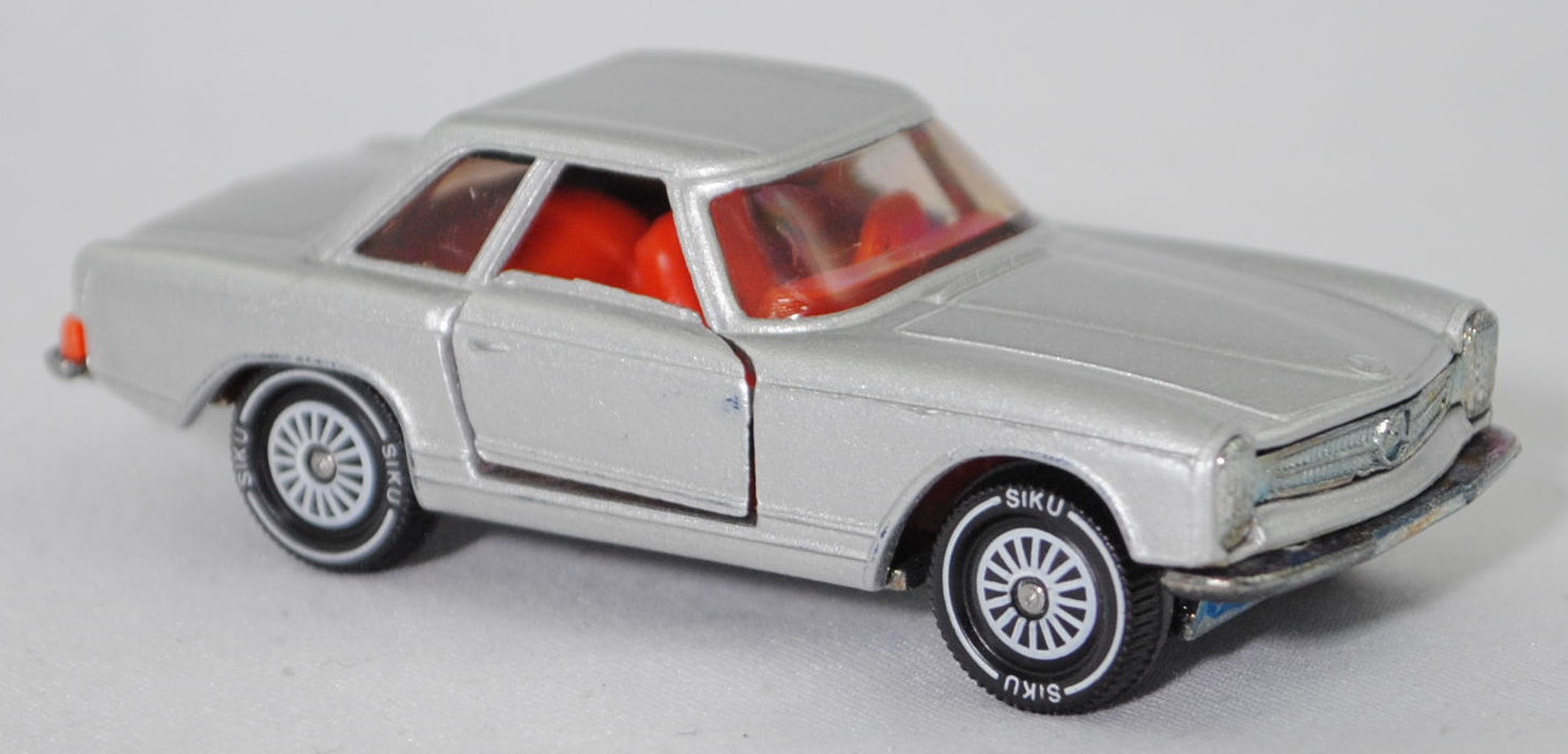 00007 Mercedes-Benz 280 SL (W 113, Pagode, Modell 1968-1971) mit Hardtop (Coupédach), silber, Bpr. V 302 / 1017, W-Germ, Verglasung rauch, R11 gerillt, SIKU SUPER, 1:60, m-