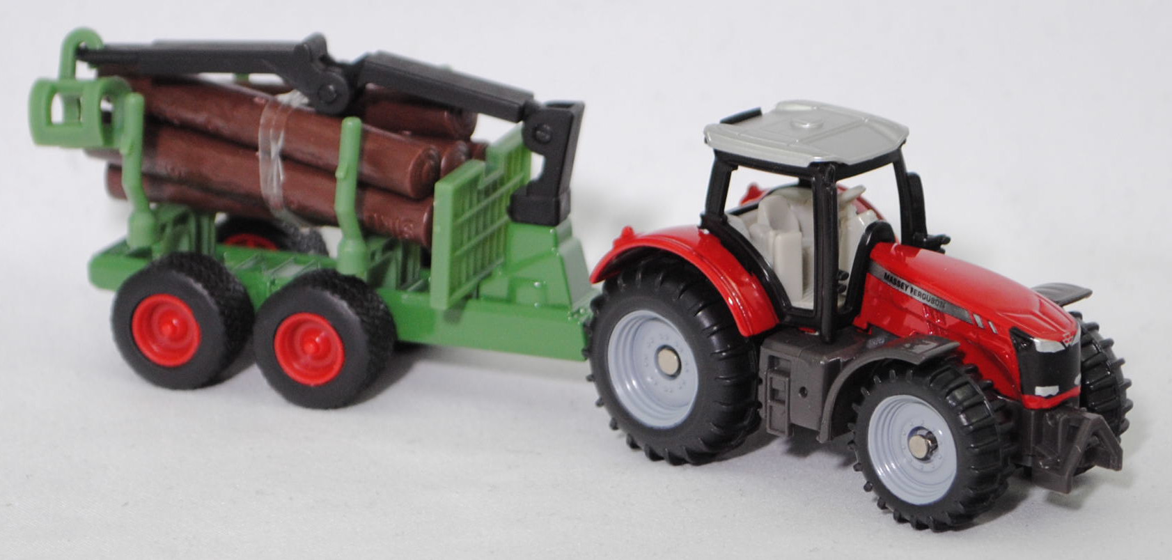 00000 Massey Ferguson MF 8737 Dyna-VT Efficient (Modell 2014-2017) Traktor und Forstanhänger mit Zwei-Achs-Fahrgestell, karminrot und hell-grasgrün, SIKU SUPER, P29f