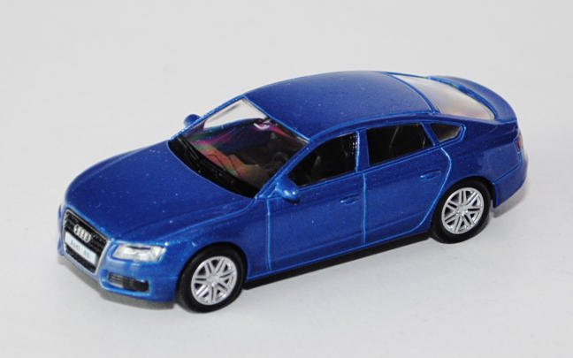 Audi A5 Sportback (Typ 8T, AU483), Modell September 2009-, blaumetallic, innen schwarz, Free Wheel, 