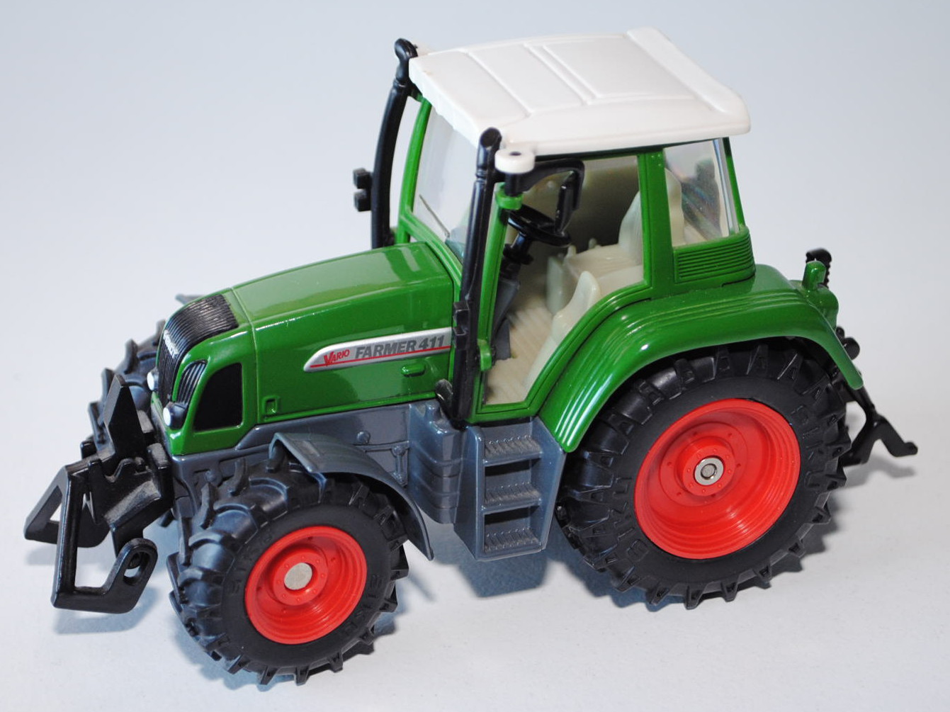 Fendt Favorit 411 Vario, smaragdgrün/basaltgrau, L15