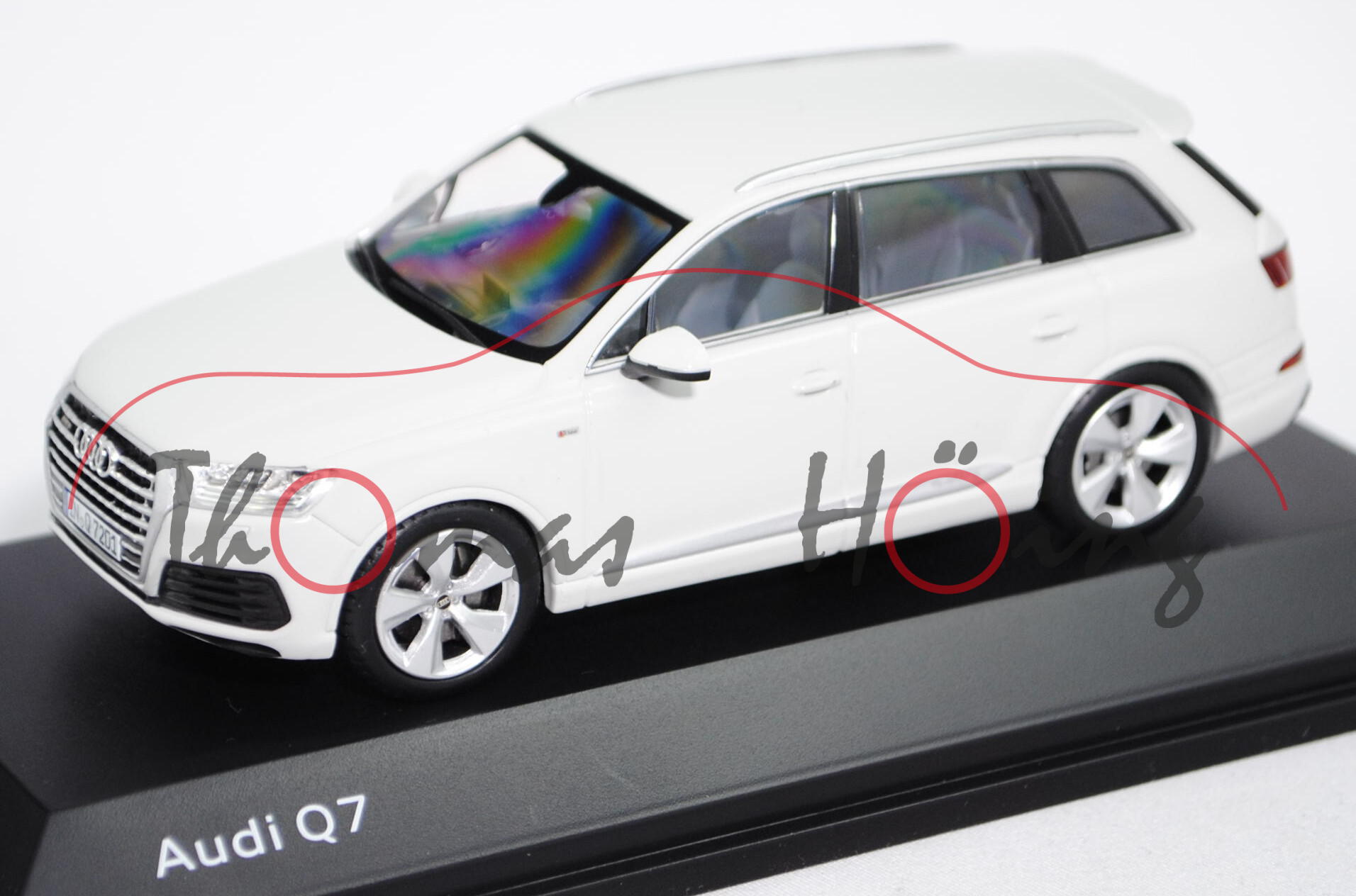 Audi Q7 (Typ 4M, Modell 2015-), gletscherweiß, Minimax, 1:43, Werbeschachtel