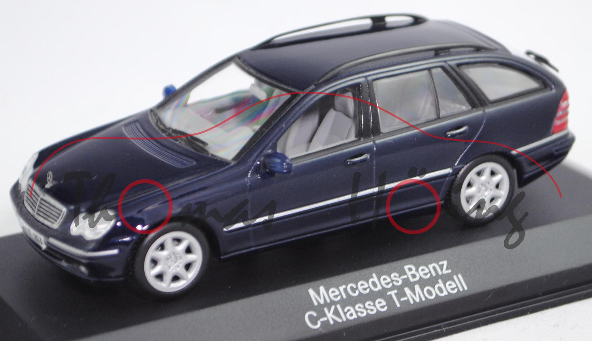 Mercedes-Benz C-Klasse T-Modell (S 203, Mod. 2001-2004), tansanitblau met., Minichamps, 1:43, PC-Box