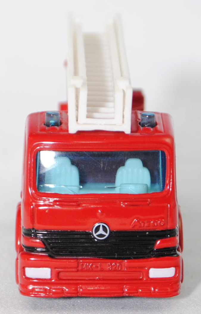 00003 Metz Hubrettungsfahrzeug DL 23-12 S auf Fahrgestell Mercedes-Benz Atego (Modell 1998-2004) (Feuerwehr-Drehleiter), signalrot, Leiter reinweiß, C1 chrom, SIKU SUPER, 1:80, m