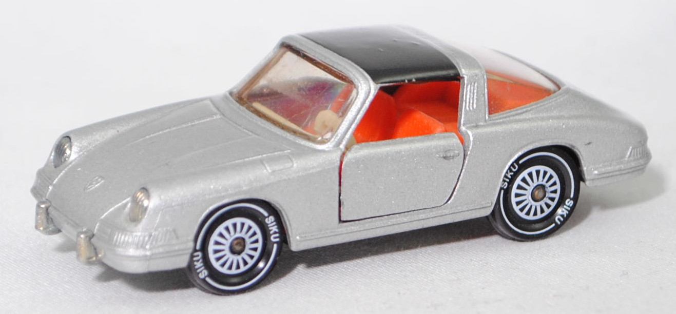 00009 Porsche 911 E Targa (F-Modell bzw. Urmodell, B-Serie, Modell 1968-1969), silber, Lenkrad weiß, Dach schwarz, Bpr. V234 und 1010, W-Germ, Verglasung rauch, R11 glatt, SIKU, 1:60, m