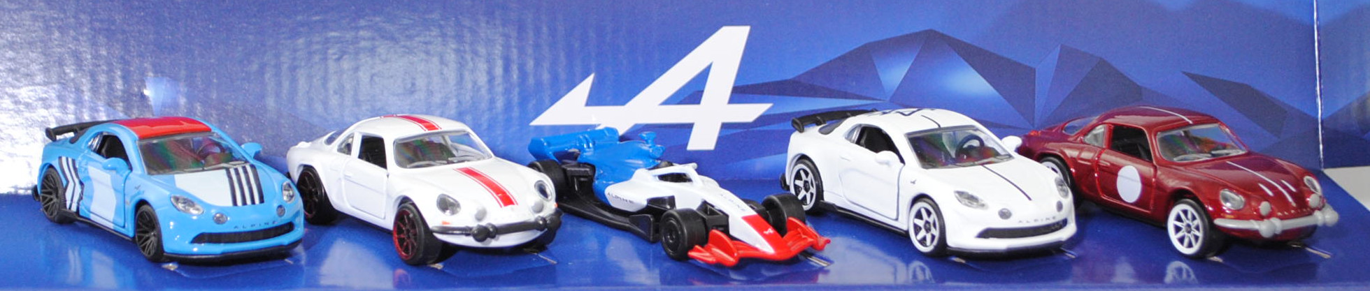 Giftpack Alpine (5 Modelle): ALPINE A110 San Remo 73 + Renault Alpine A110 1600S + Alpine A525 + ALPINE A110 R 70 Tricolore + Renault Alpine A110 1600S, majorette, mb