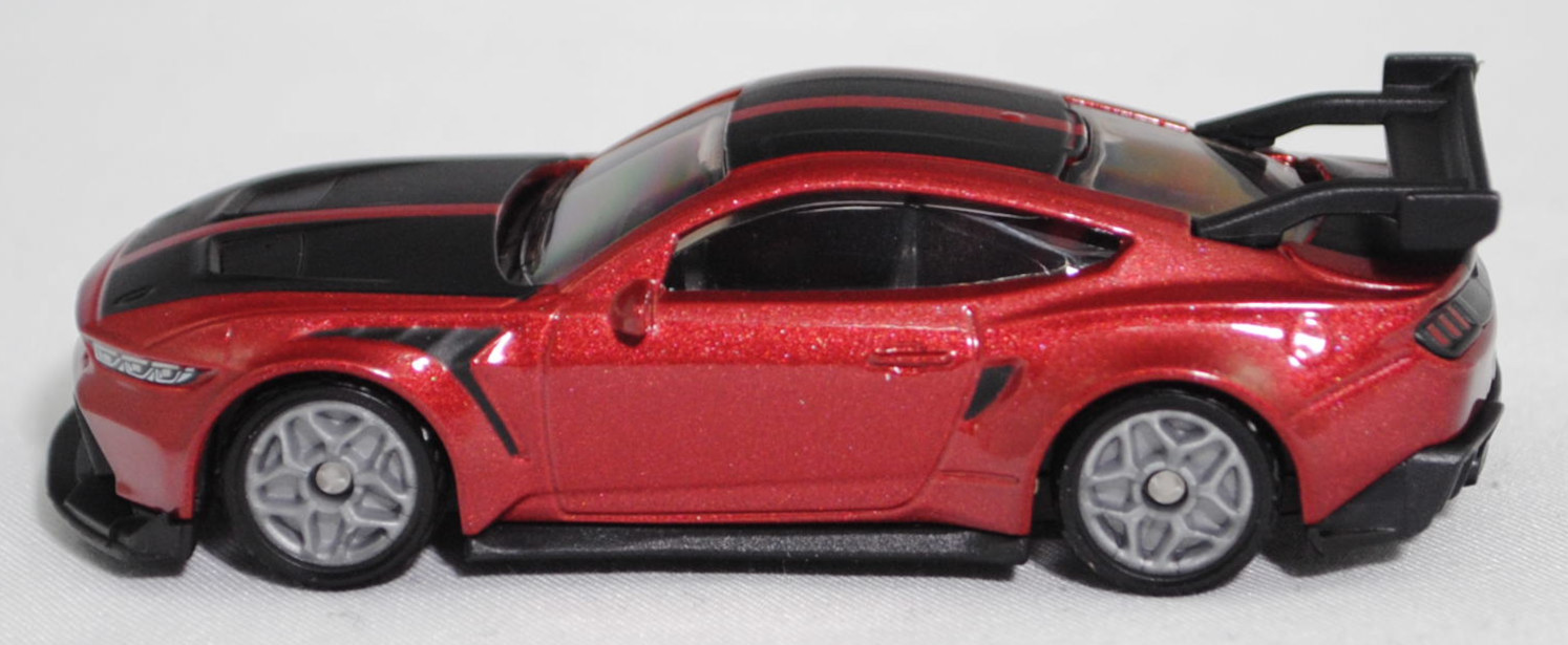 00000 Ford Mustang GTD (7. Generation, S650, Straßenversion des FIA-Gruppe-GT3-Rennwagens, Modell 2025-), hell-purpurrotmetallic, B55 silbergrau, SIKU SUPER, 1:62, P29f