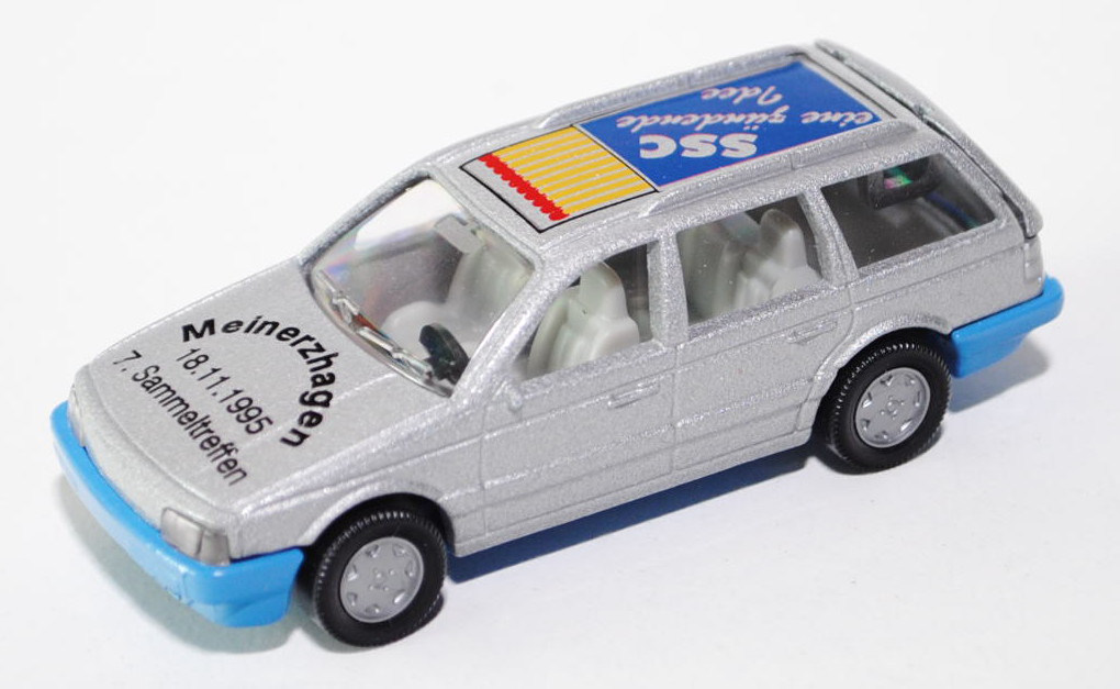 VW Passat Variant (B3, Typ 35i), Modell 1988-1993, silbergraumetallic, Chassis himmelblau, Haube Mei