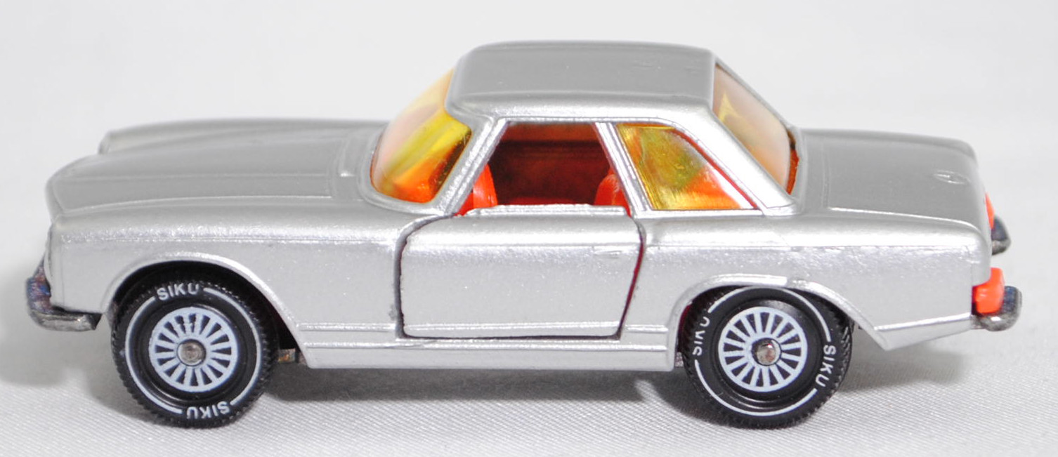 00006 Mercedes-Benz 280 SL (W 113, Pagode, Modell 1968-1971) mit Hardtop (Coupédach), silber, Bpr. V 302 / 1017, W-Germ, Verglasung gelb, R11 gerillt, SIKU SUPER, 1:60, P12h mit ®