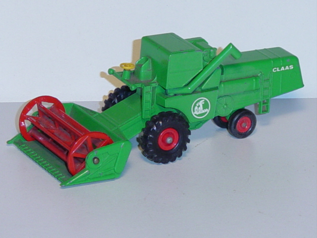 Claas Combine Harvester, signalgrün, Matchbox King Size, mb