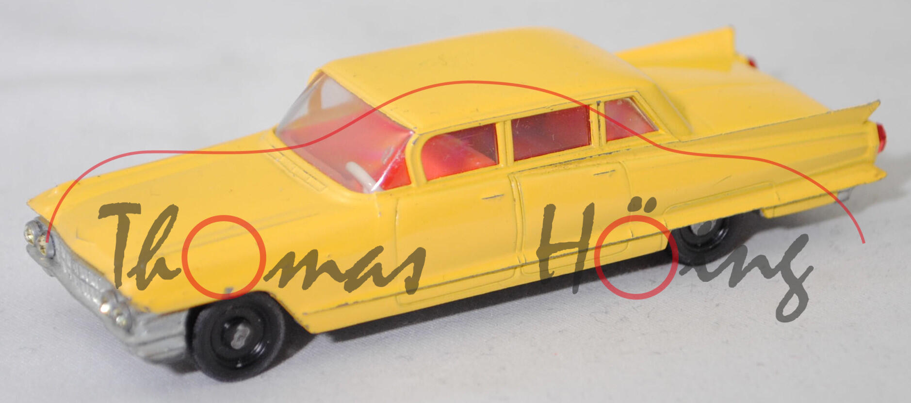 00001a Cadillac Fleetwood Seventy-Five Sedan (8. Generation, Modell 1961-1962), hell-verkehrsgelb, R1 Ø 11 mm mit gesilberter Radkappe, SIKU, 1:60, m-