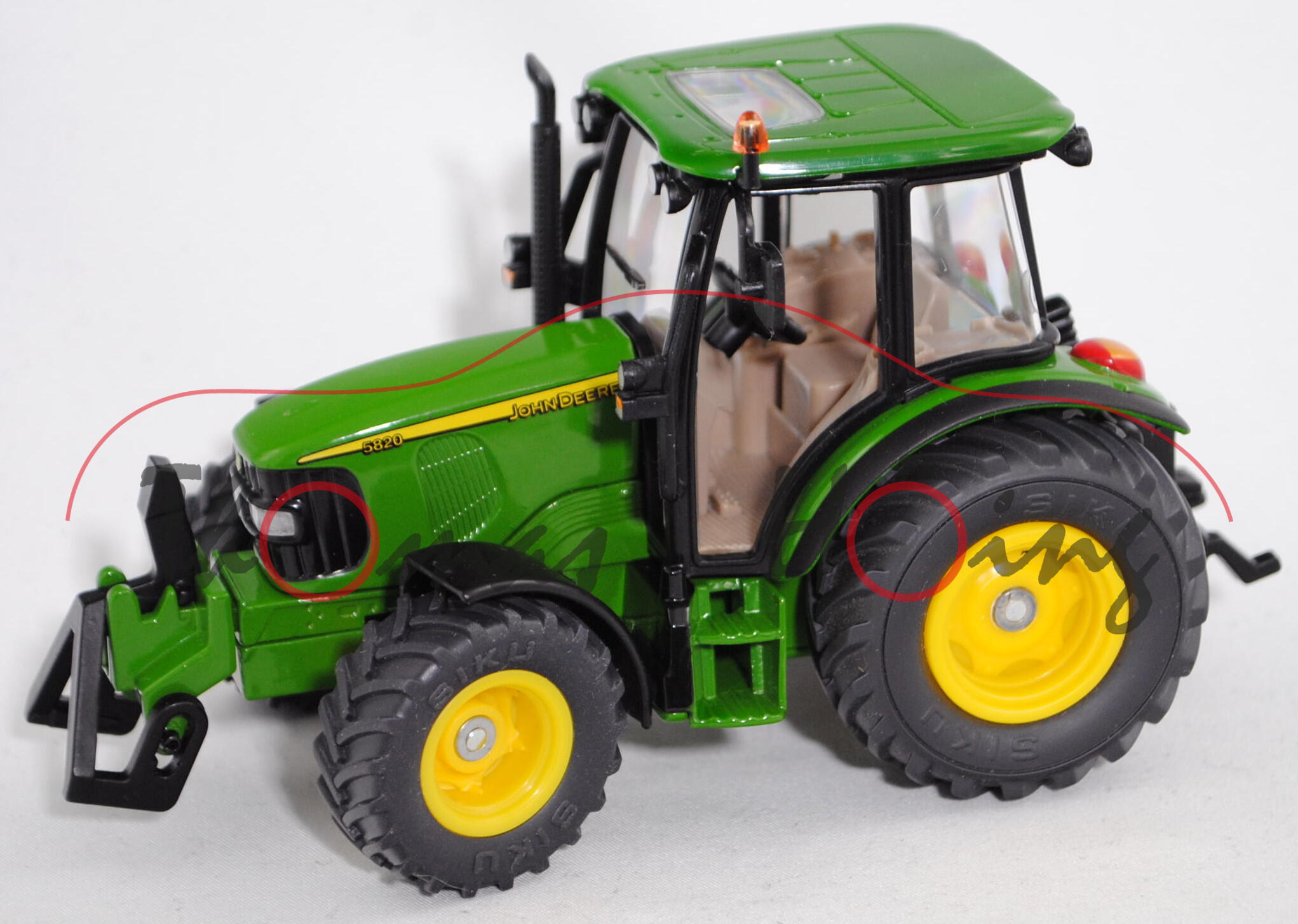 00001 John Deere 5820 (Mod. 03-09), grün, Frontkraftheber schwarz/grün, SIKU, 1:32, L17K (vergilbt)