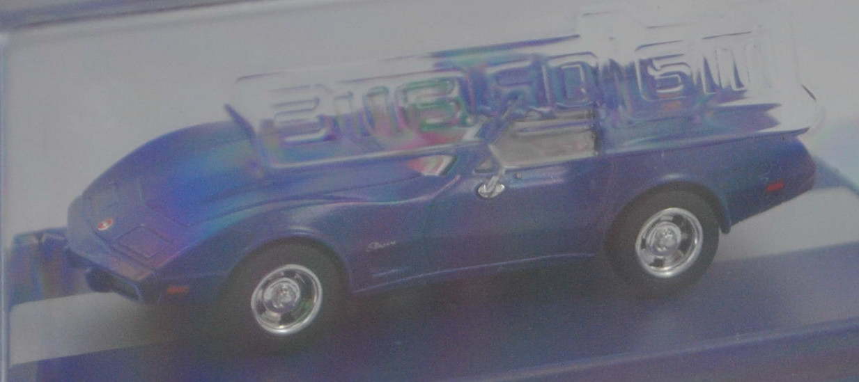 Chevrolet Corvette Stingray Coupé (3. Generation, C3, Änderungen 1975 zum Modelljahr 1976, Modell 1975-1976), hell-kobaltblaumetallic, majorette, 1:64, PC-Box im Blister (Collection)