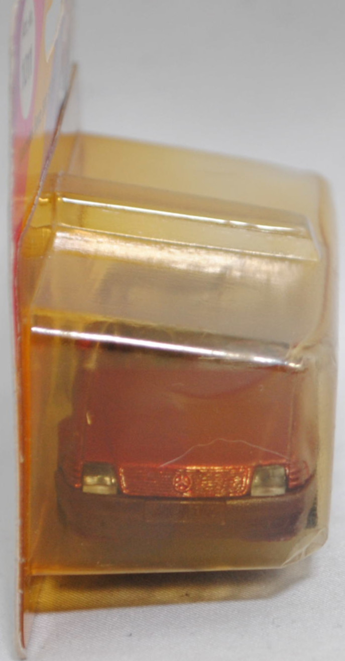00000 Mercedes-Benz 500 SL (R 129, Modell 1989-1992), purpurrotmetallic, Stern im Kühlergrill und Scheibe seitlich unlackiert, Heckklappe ohne Stern, Germ, B7, SIKU, 1:55, P23 vergilbt