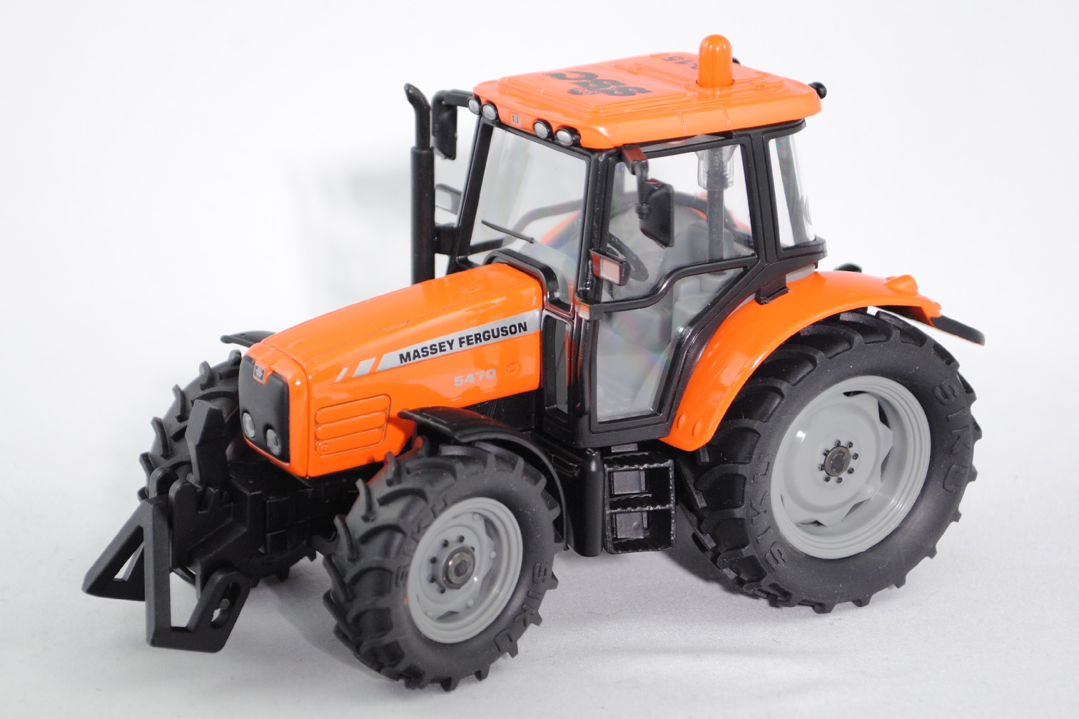 00402 SSC Massey Ferguson 5470 (Mod. 06-07), orange/schwarz, SSC-Logo / 09/2015 auf dem Dach, L17P