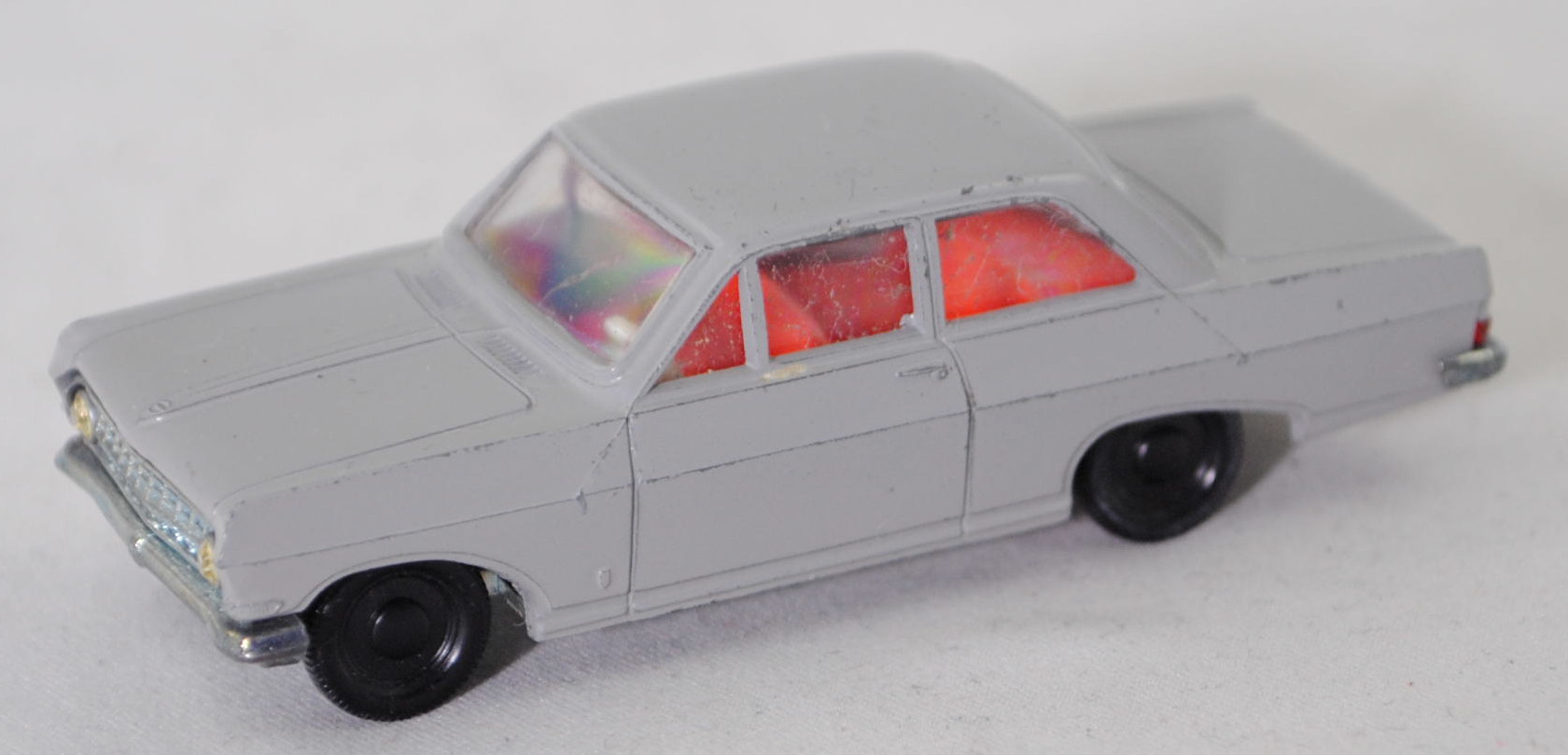 00001 OPEL REKORD 2türig 1500 (REKORD A, Modell 1963-1965), silbergrau, Lenkrad cremeweiß, R1, SIKU, 1:62, m-