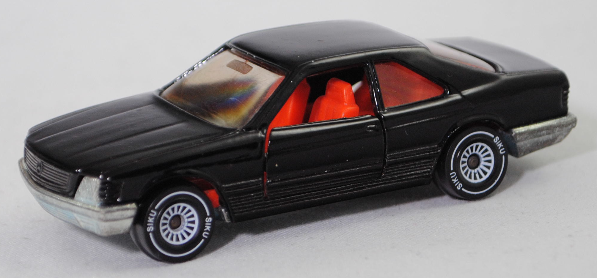 00003 Mercedes-Benz 500 SEC (2. Generation S-Klasse, interne Baureihenbezeichnung C 126, Vor-MoPf, Modell 1981-1985), schwarz, SIKU SUPER, 1:60, m