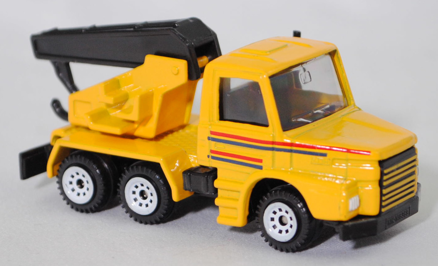 00001 Scania T143H-400 6x4 (Modell 1988-1991) Abschleppwagen, gelb, Kranfuß gelb, Ausleger schwarz, Bpr. 0808/1013/1014, C1 weiß, SIKU SUPER, 1:93, m