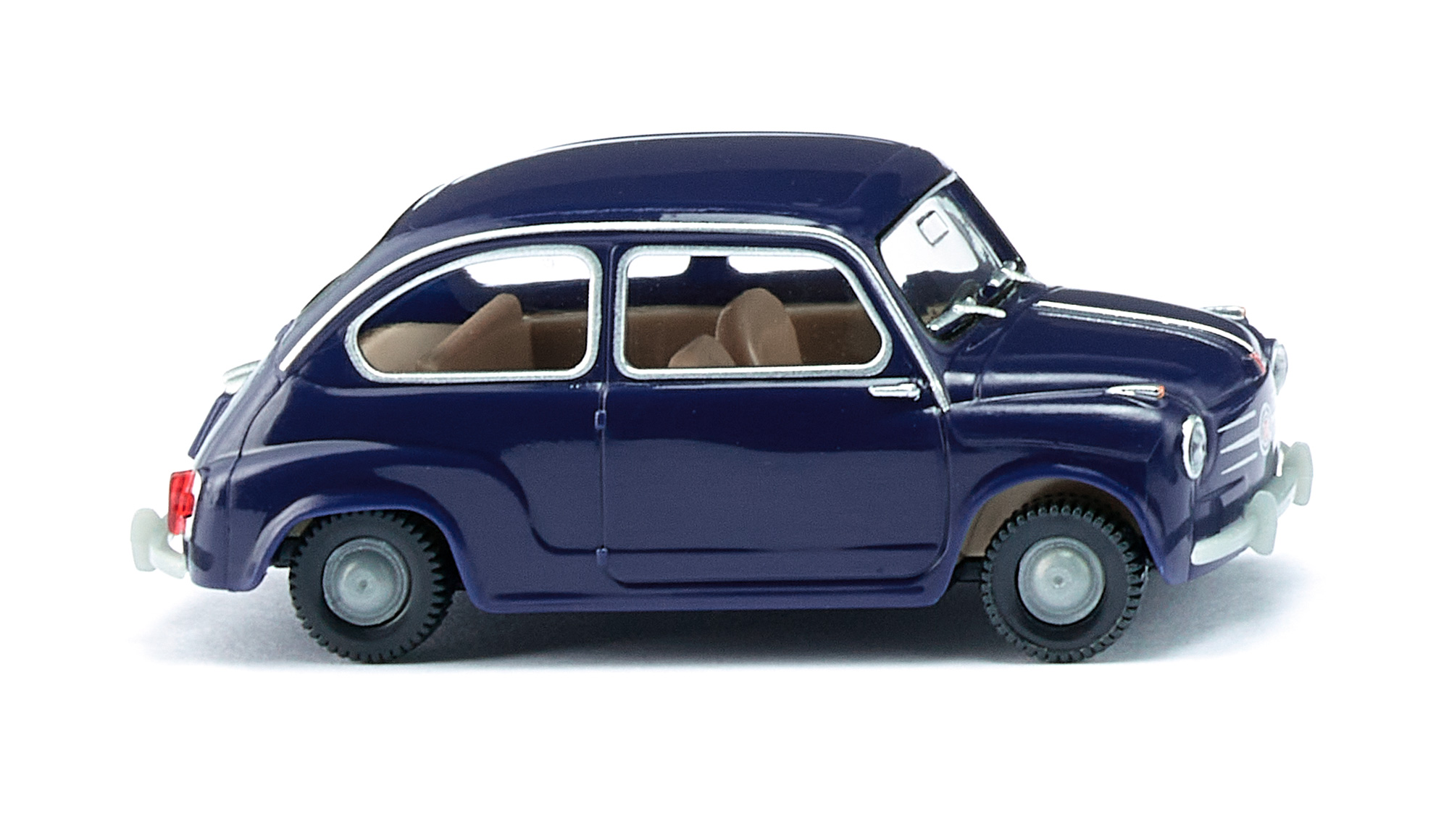 Fiat 600 Limousine mit festem Dach (Typ 100, Serie 2, Modell 1956-1957), dunkelblau, Wiking, 1:87, mb