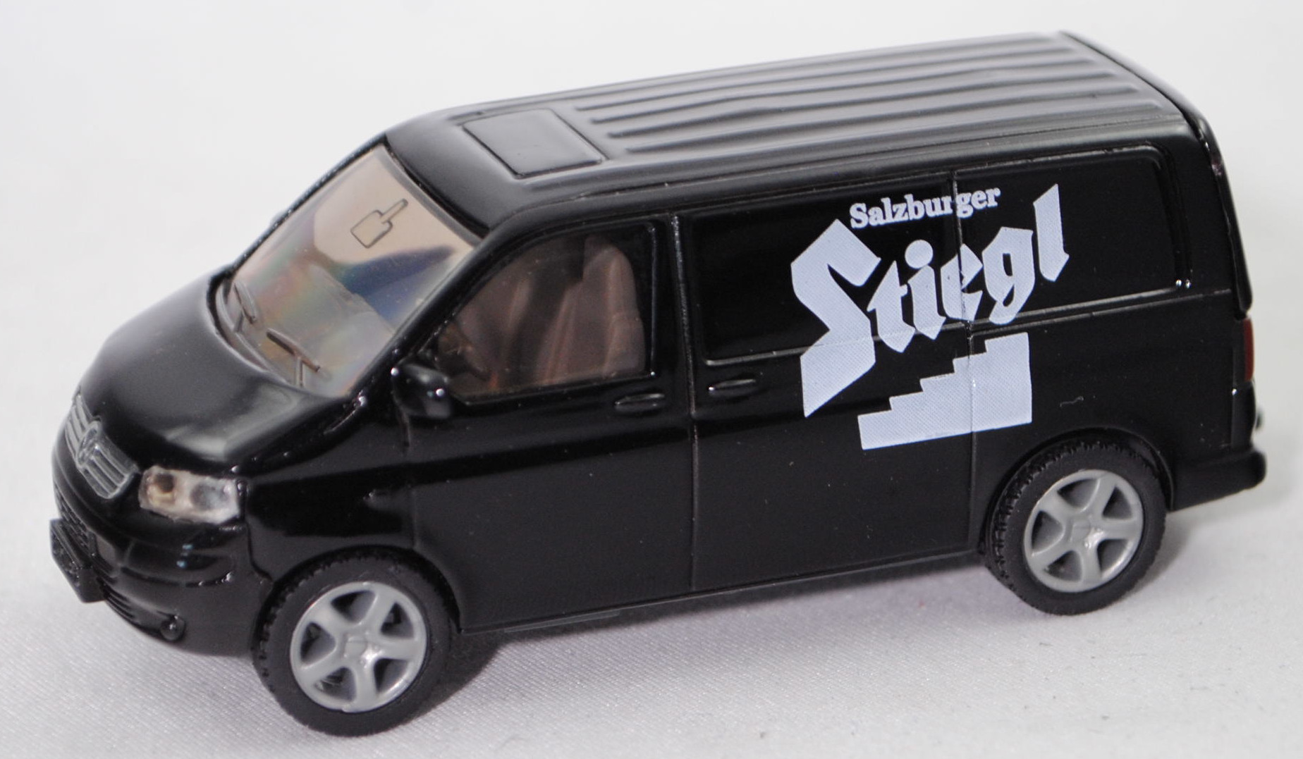 00301 Stiegl VW T5.1 Transporter (Mod. 2003-2009), schwarz, Salzburger / Stiegl, SIKU, 1:58, Limited