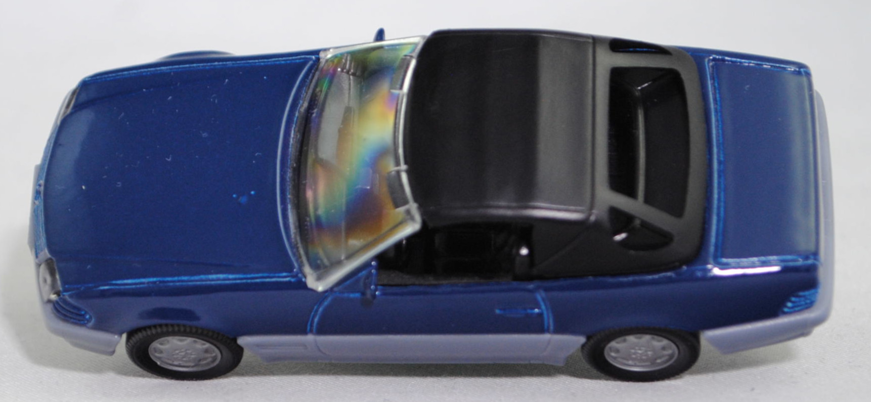 00002 Mercedes-Benz 500 SL mit Verdeck (Hardtop) (R 129, Modell 1989-1992), saphirblau/fehgrau, Scheibe seitlich unlackiert, Heckklappe ohne Stern, Germ, B7, SIKU, 1:55, m