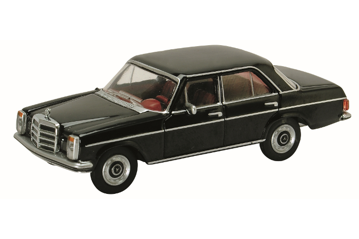 Mercedes-Benz 200 D/8 (Baureihe W 115, Baumuster 115.115, Modell 1967-1973), schwarz, Schuco, 1:64,