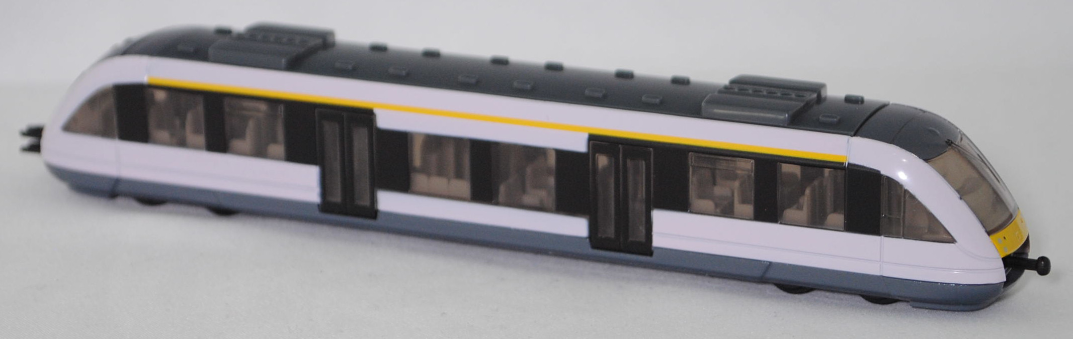 00701 IE Nahverkehrszug (Regionaltriebwagen Alstom Coradia LINT 27, Baureihe 640, Modell 1999-), grauviolett, Kupplung mit seitliche Führungen, SIKU SUPER 1:120, 1:114, P29f (Limited)