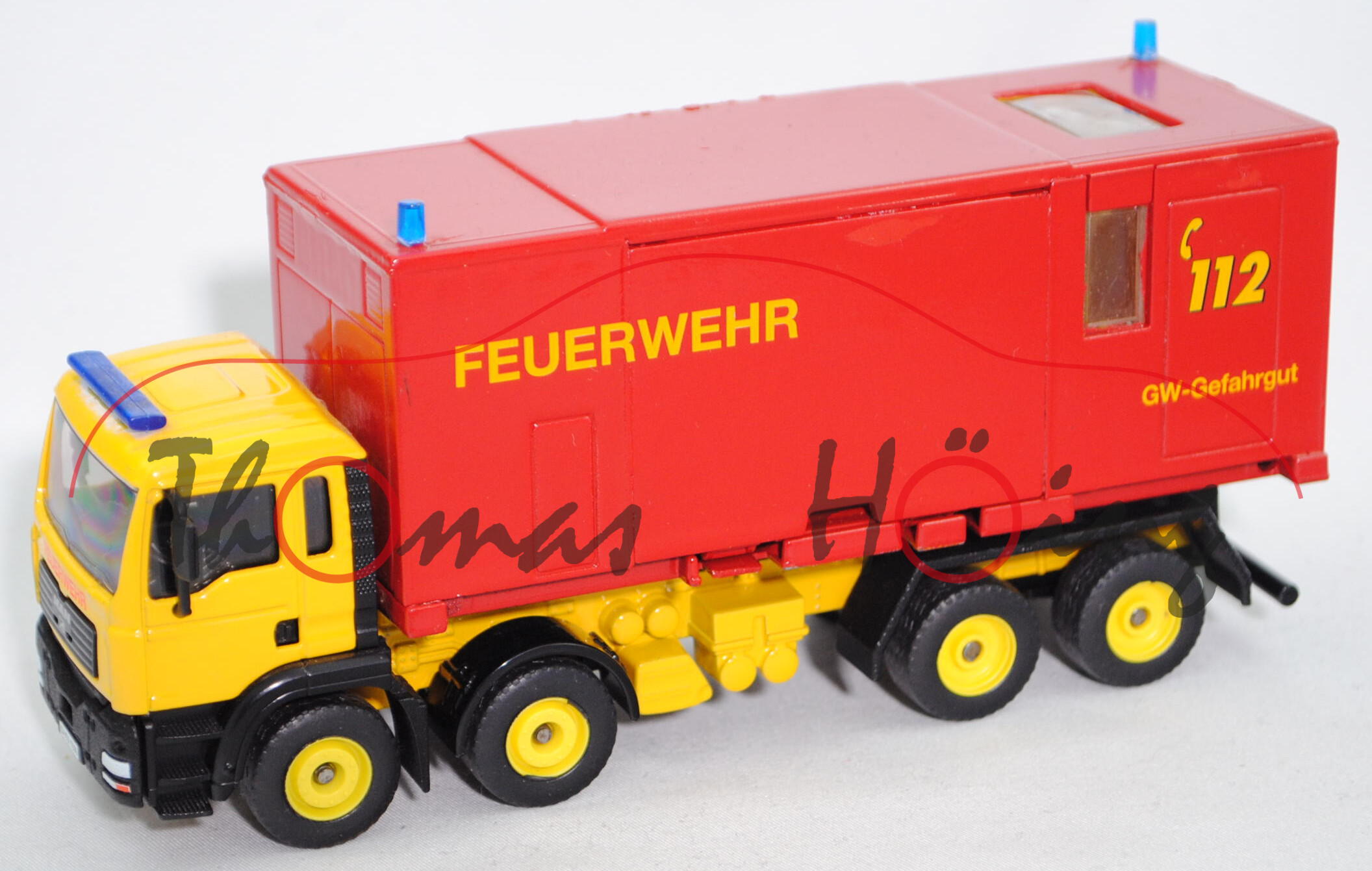 MAN TGA 32.460 M mit Wechselbrücke und Prüfcontainer, gelb/rot, FEUERWEHR, SIKU, 1:55, Umbau