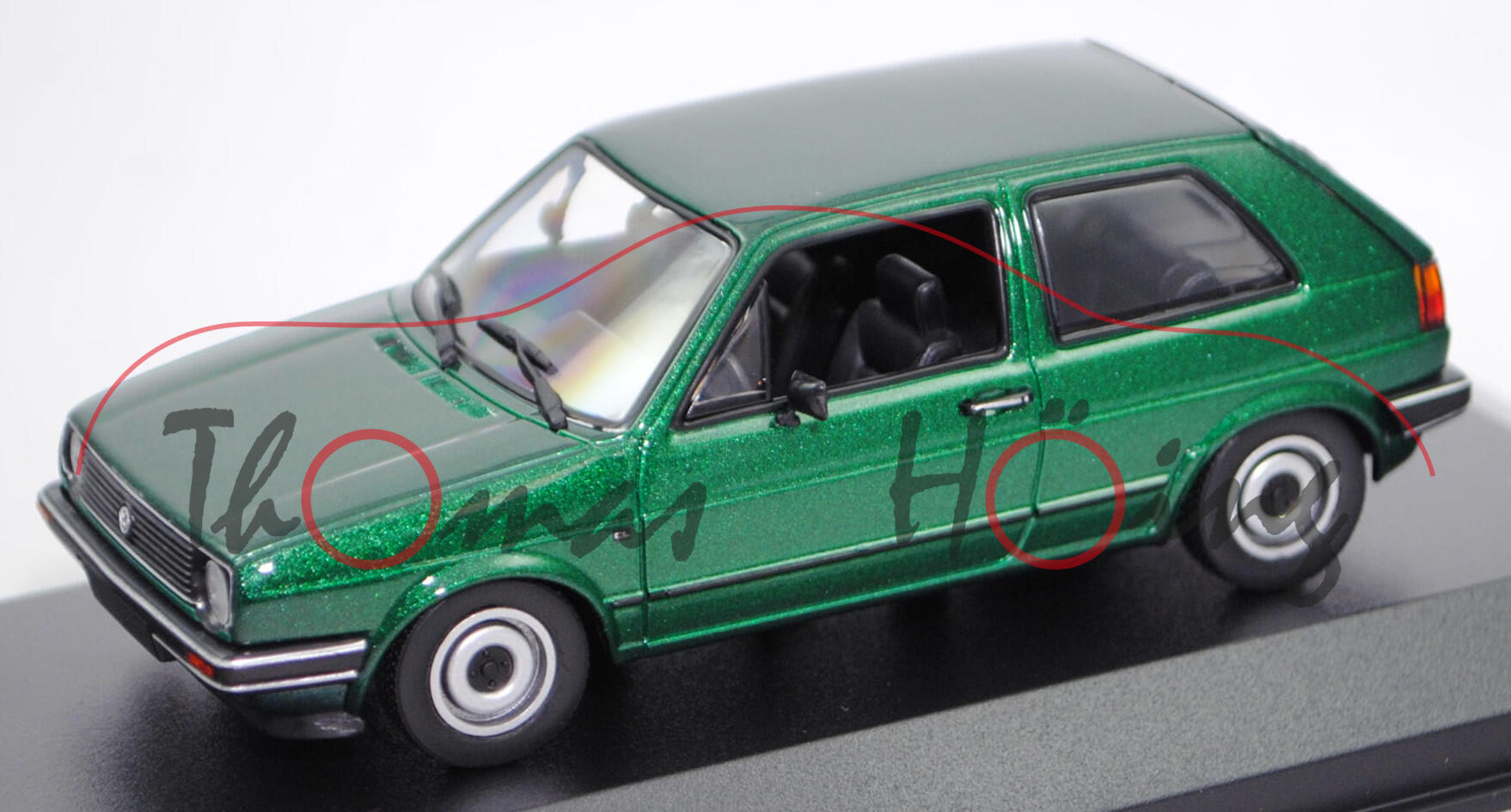 VW Golf II CL (2. Generation, Typ 19E, Modell 1983-1987), moosgrünmetallic, Maxichamps, 1:43, PC-Box