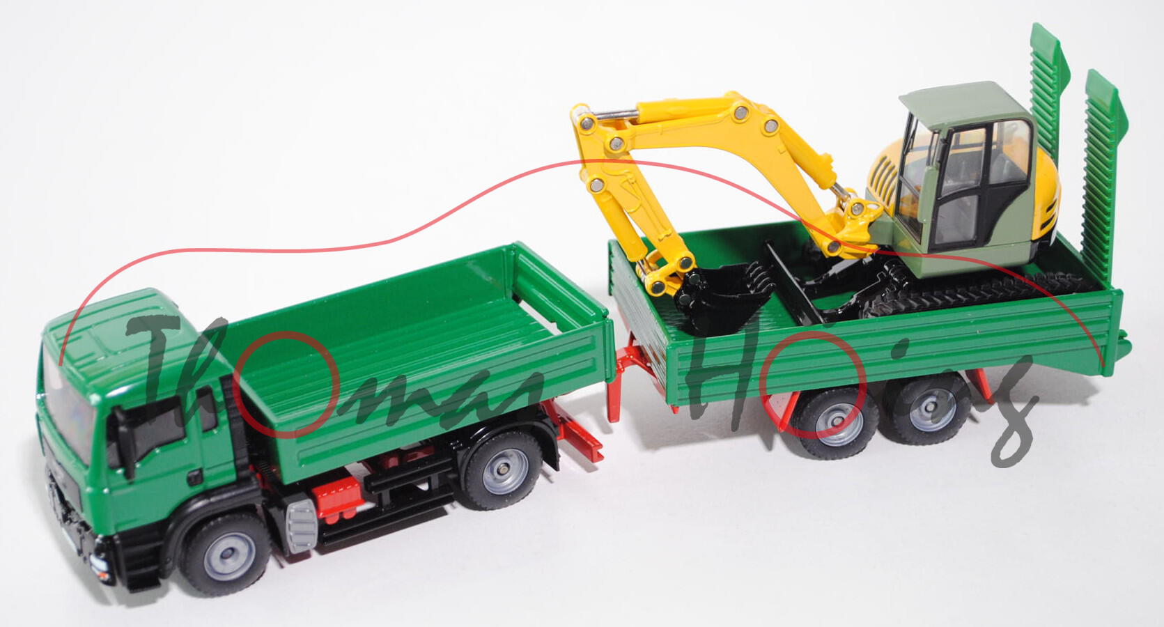 00402 MAN TGA LKW mit Raupenbagger, grün/schwarz/rot und resedagrün/verkehrsgelb/schwarz, 1:55, L17P