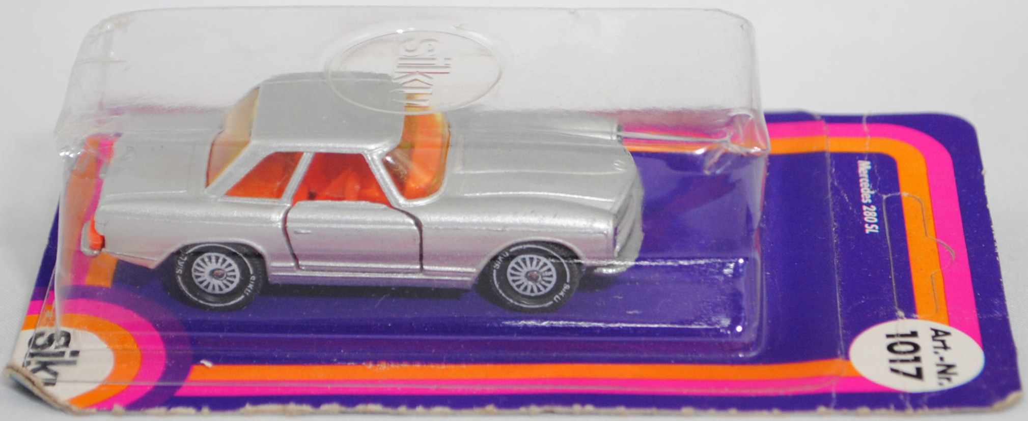 00006 Mercedes-Benz 280 SL (W 113, Pagode, Modell 1968-1971) mit Hardtop (Coupédach), silber, Bpr. V 302 / 1017, W-Germ, Verglasung gelb, R11 gerillt, SIKU SUPER, 1:60, P17 (Farbe)