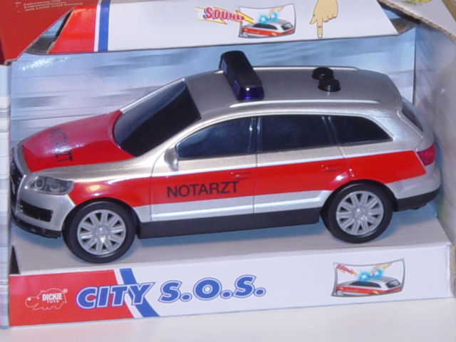 Audi Q7, Mj. 05, silber/rot, NOTARZT, mit Friktionsmotor, mit Licht und Sound, DICKIE, 1:32, mb