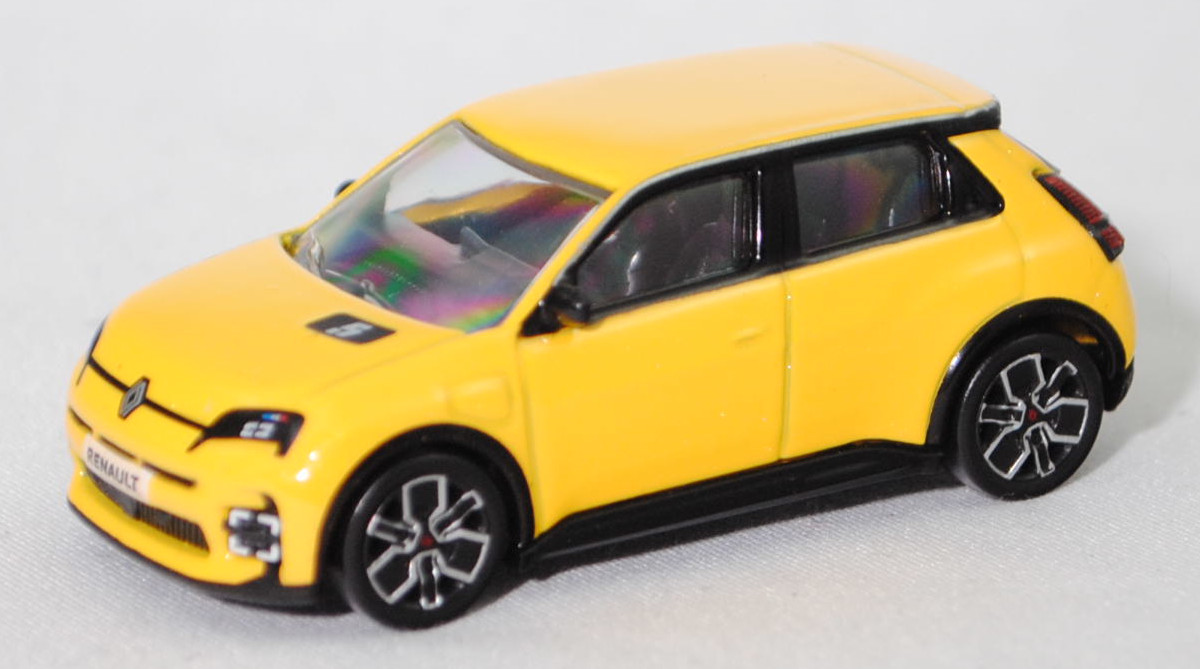 Renault 5 E-Tech Electric Iconic Five 150 Comfort Range (3. Generation, Modell 2024-), Karosserie einschließlich Dach pop yellow! (Farbcode EQJ), Dachlinie silber, Norev, 1:64, mb