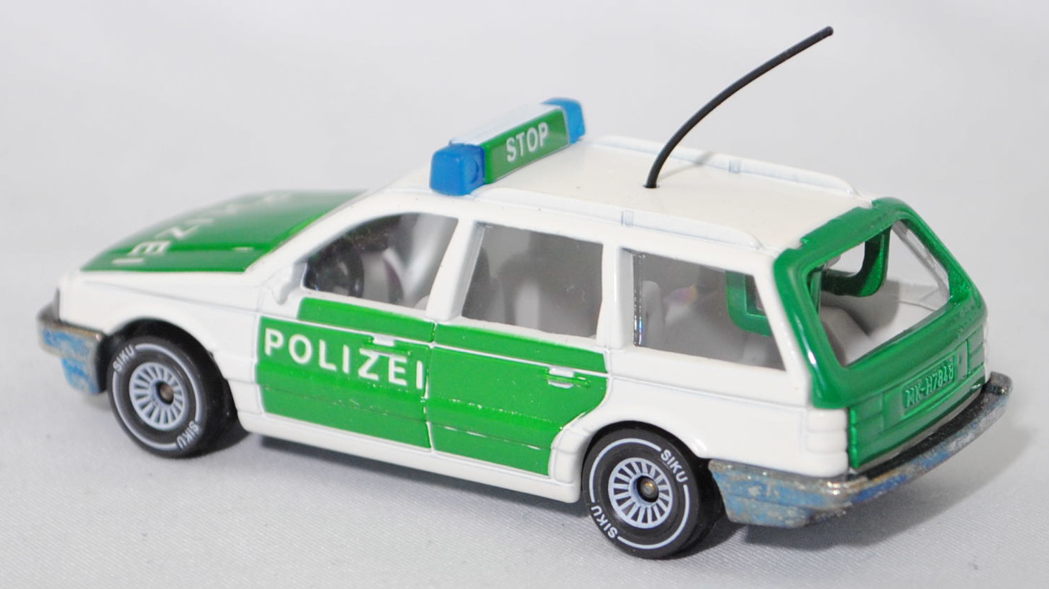 00013 VW Passat Variant (B3, Typ 35i) Polizei-Lautsprecherwagen, Modell 1988-1993, Germ, B4