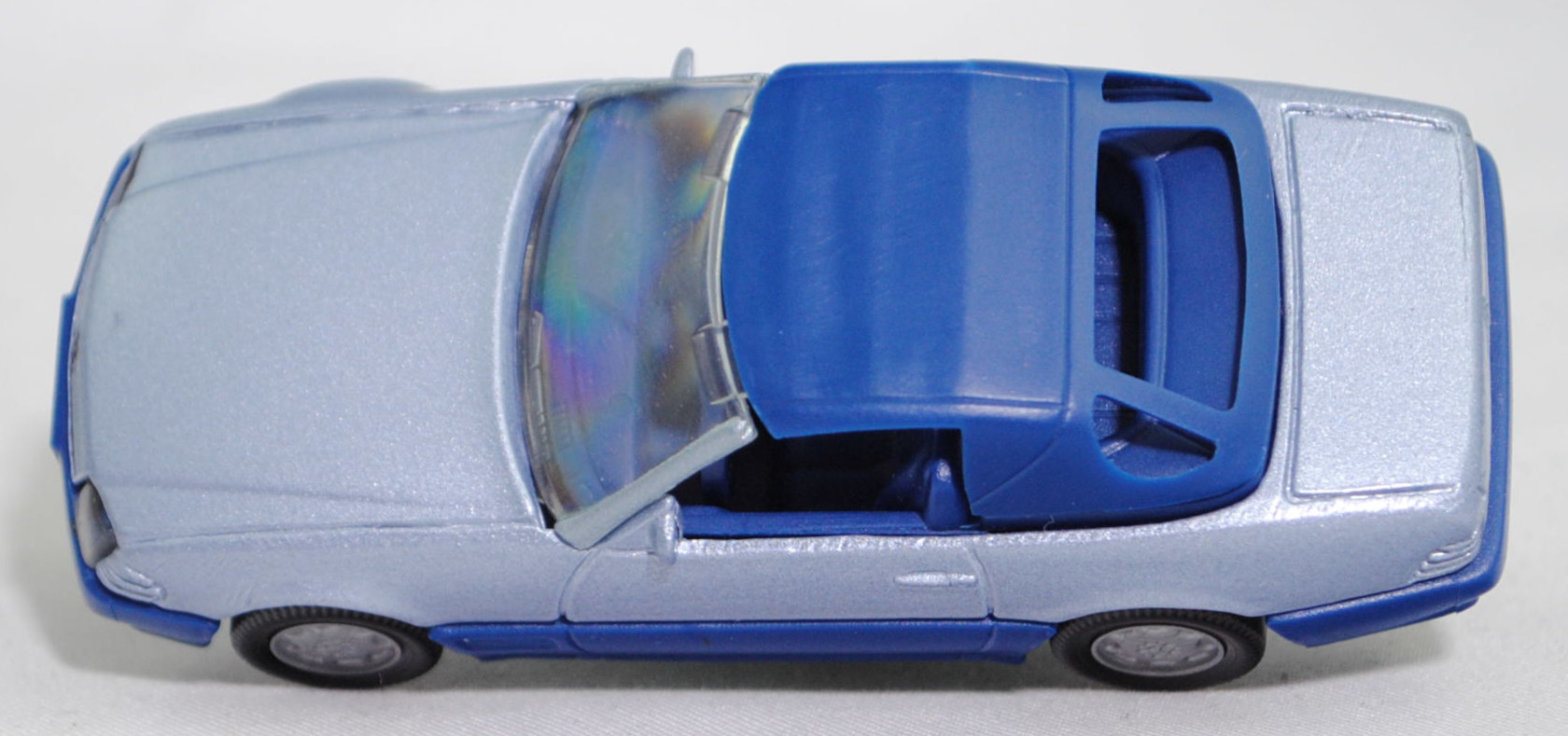 00005 Mercedes-Benz 500 SL mit Verdeck (Hardtop) (R 129, Modell 1989-1992), silberblaumetallic/saphirblau, Scheibe seitlich lackiert, Heckklappe mit Stern, Hong, B7, SIKU, 1:55, m