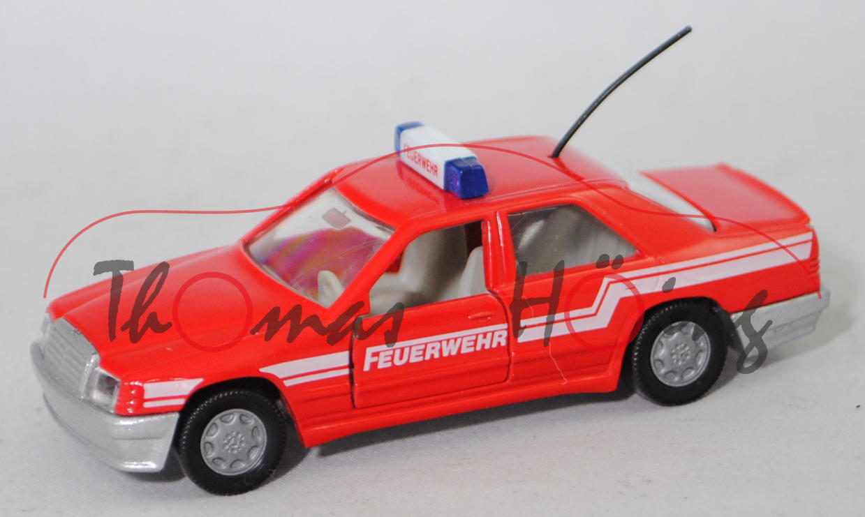 00003 Mercedes-Benz 300 E (W 124, Modell 1985-1986) Feuerwehr-Einsatzleitung, rot, Chassis silber, Hong, B7, SIKU, 1:55, m- (Mercedes-Stern weg)