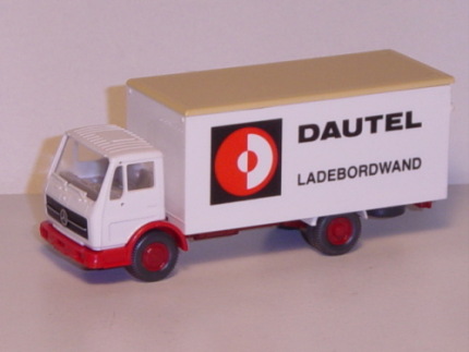 Mercedes Lieferwagen, reinweiß/feuerrot/purpurrot/sandgelb, DAUTEL / LADEBORDWAND, Wiking, 1:87, mb