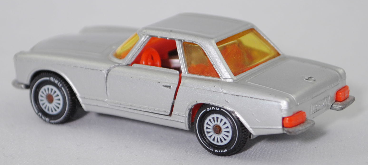 00006 Mercedes-Benz 280 SL (W 113, Pagode, Modell 1968-1971) mit Hardtop (Coupédach), silber, Bpr. V 302 / 1017, W-Germ, Verglasung gelb, R11 gerillt, SIKU SUPER, 1:60, m-