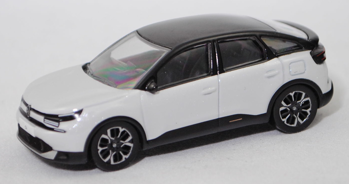 Citroen e-C4 MAX Elektromotor 156 Extented-Range (3. Generation, Projektcode C41, C414, Phase 2 / Facelift 2024, Modell 2025-), okenit weiß metallic, Dach schwarz, Norev, 1:64, mb