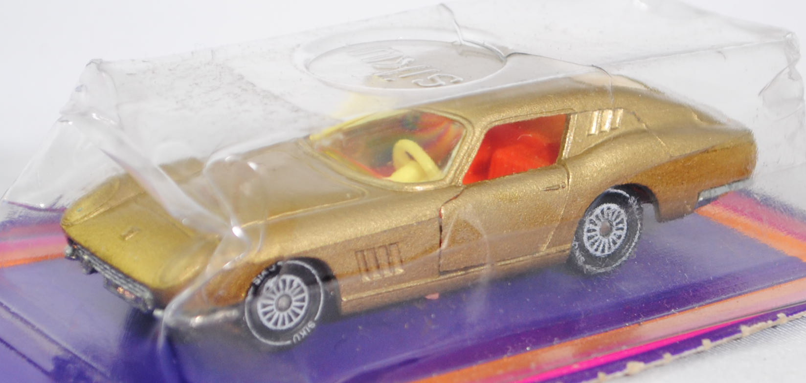 00005 Ferrari Berlinetta 275 GTB (Lange Nase, Modell 1965-1966), goldmetallic, innen rotorange, Lenk