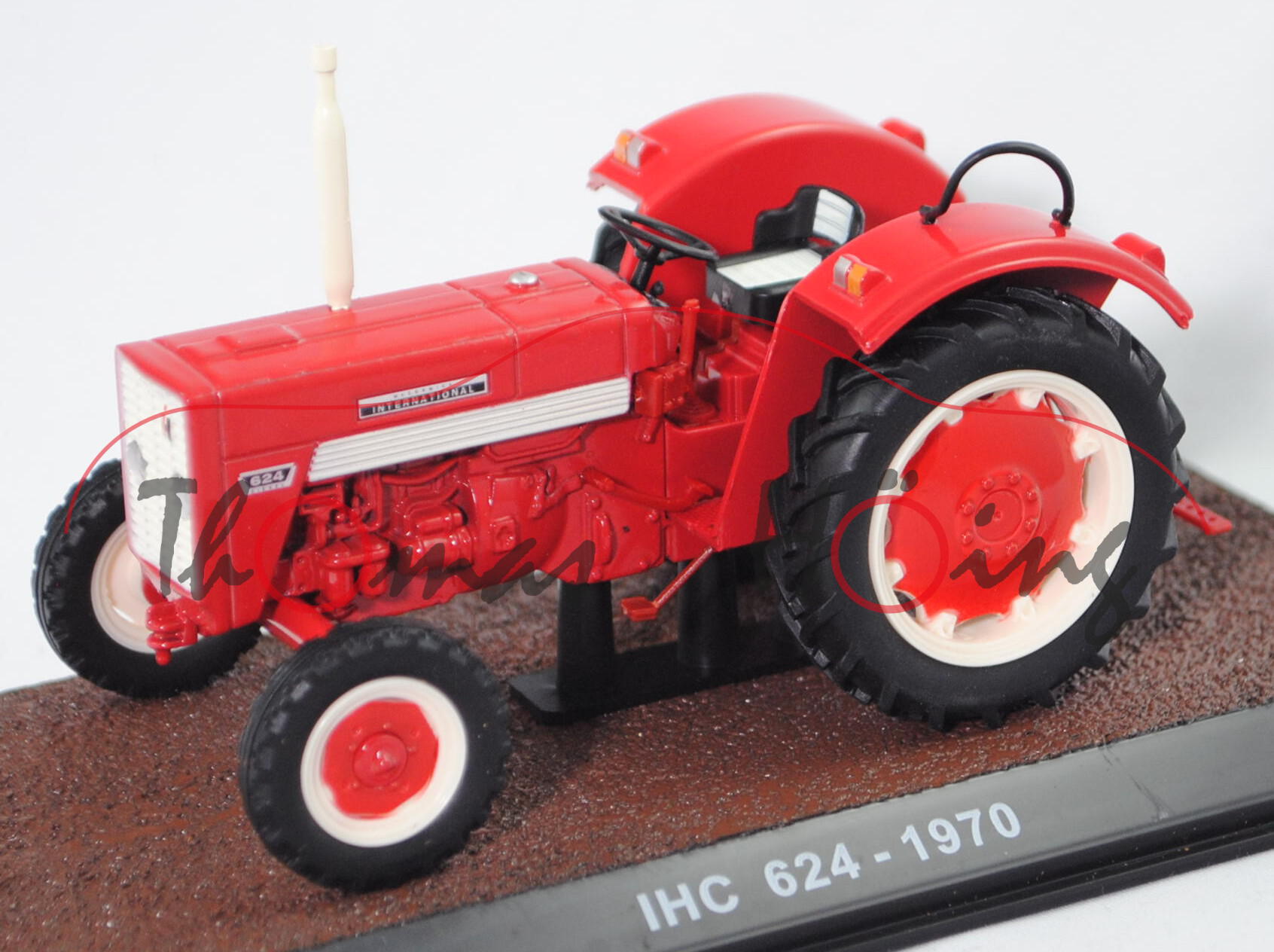 McCormick International (IHC) 624 (Modell 1965-1972, Baujahr 1970), rot, EDITION ATLAS, 1:32, mb