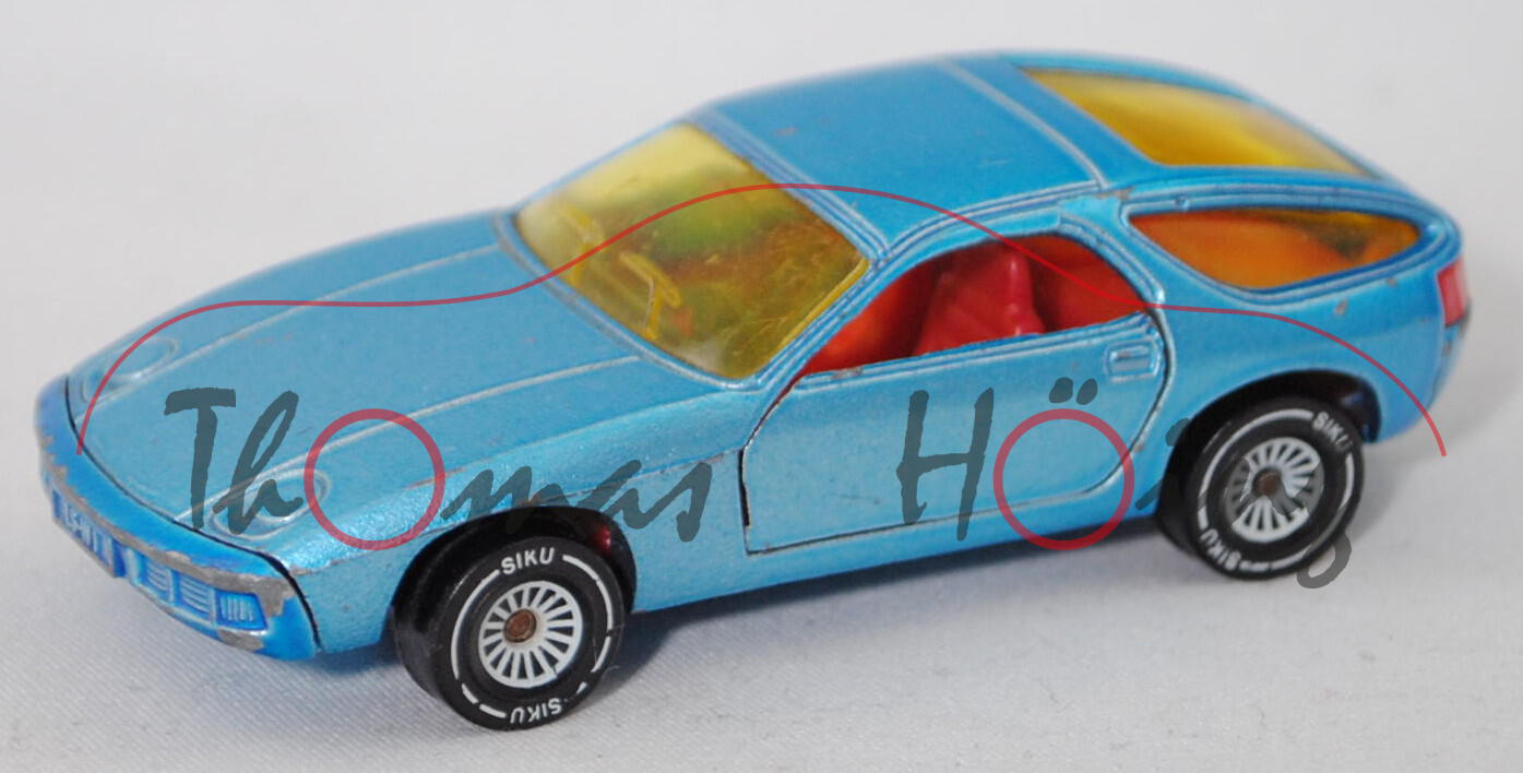 00000 Porsche 928 (1. Gen., Mod. 77-79), hell-himmelblaumetallic, B4 = 7,0 mm breit, SIKU, 1:56, m-