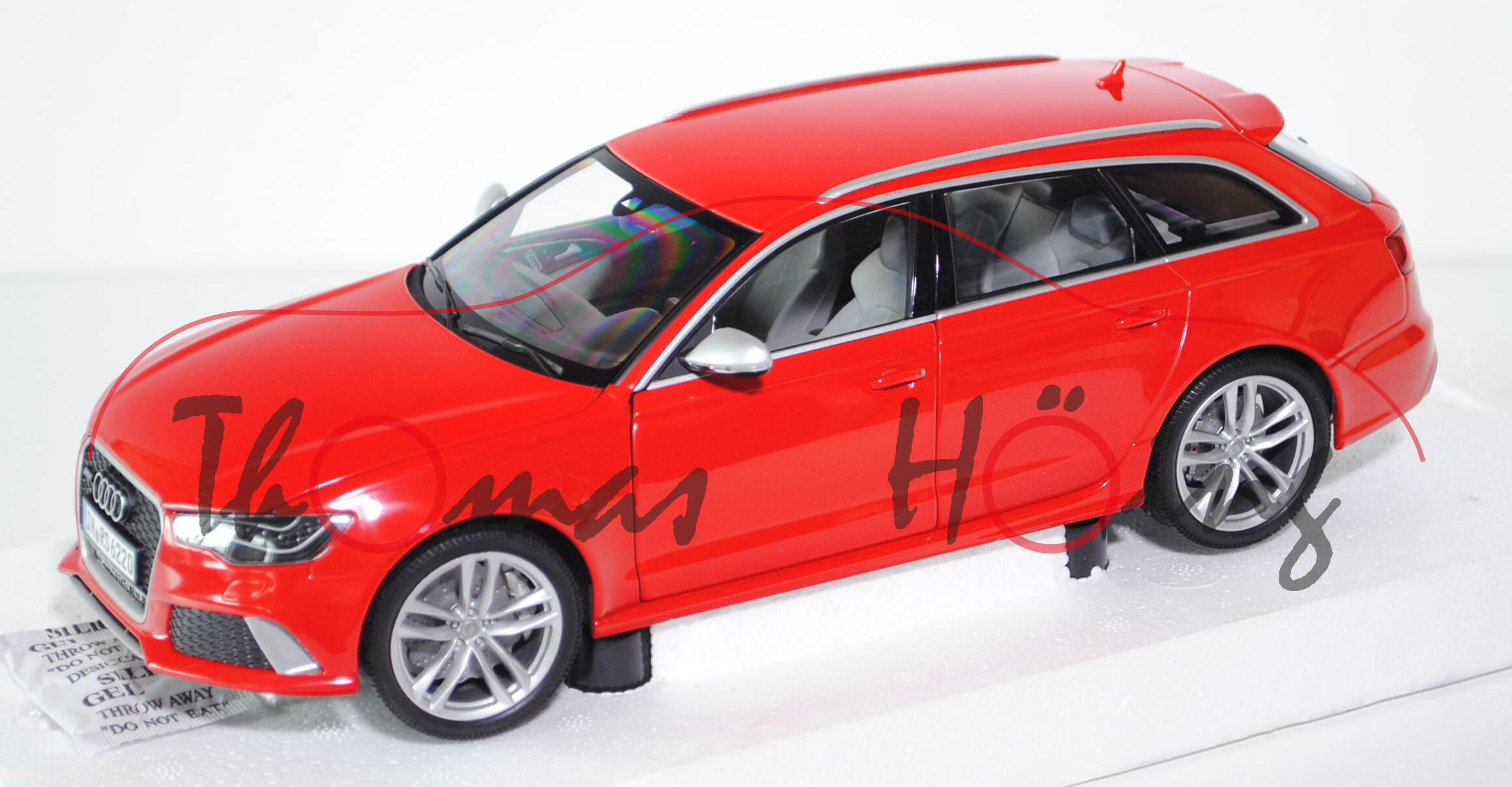 Audi RS6 Avant (C7, Typ 4G), Modell 2013-, misanorot, Minichamps, 1:18, Werbeschachtel